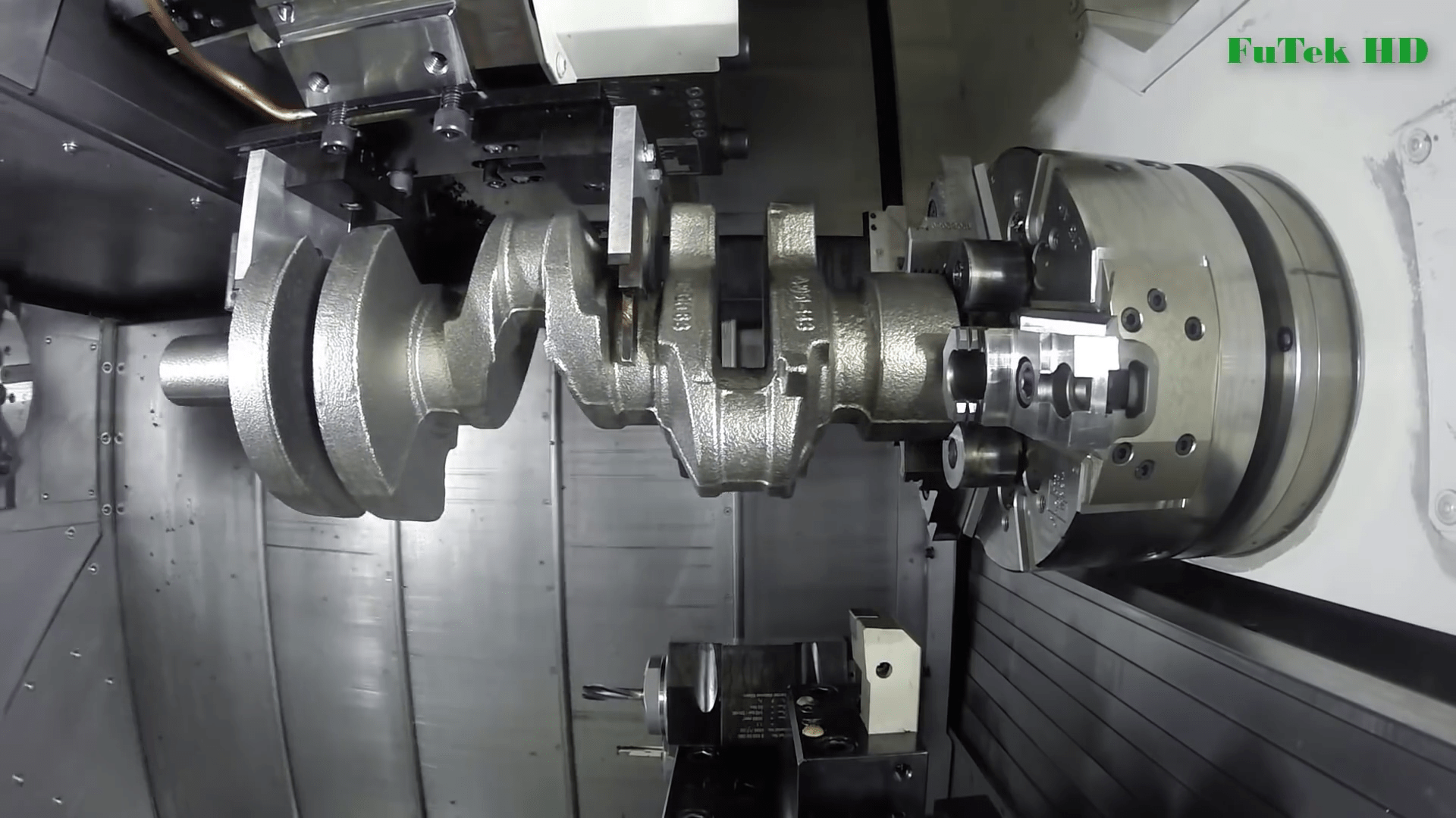 七扭八拐的曲軸是如何加工的？——揭秘金屬加工機械制造的奧秘（動圖版）